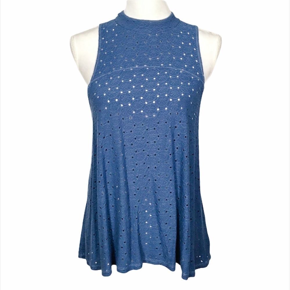 American Eagle Soft & Sexy Eyelet Swing Tank Top - Picture 2 of 10